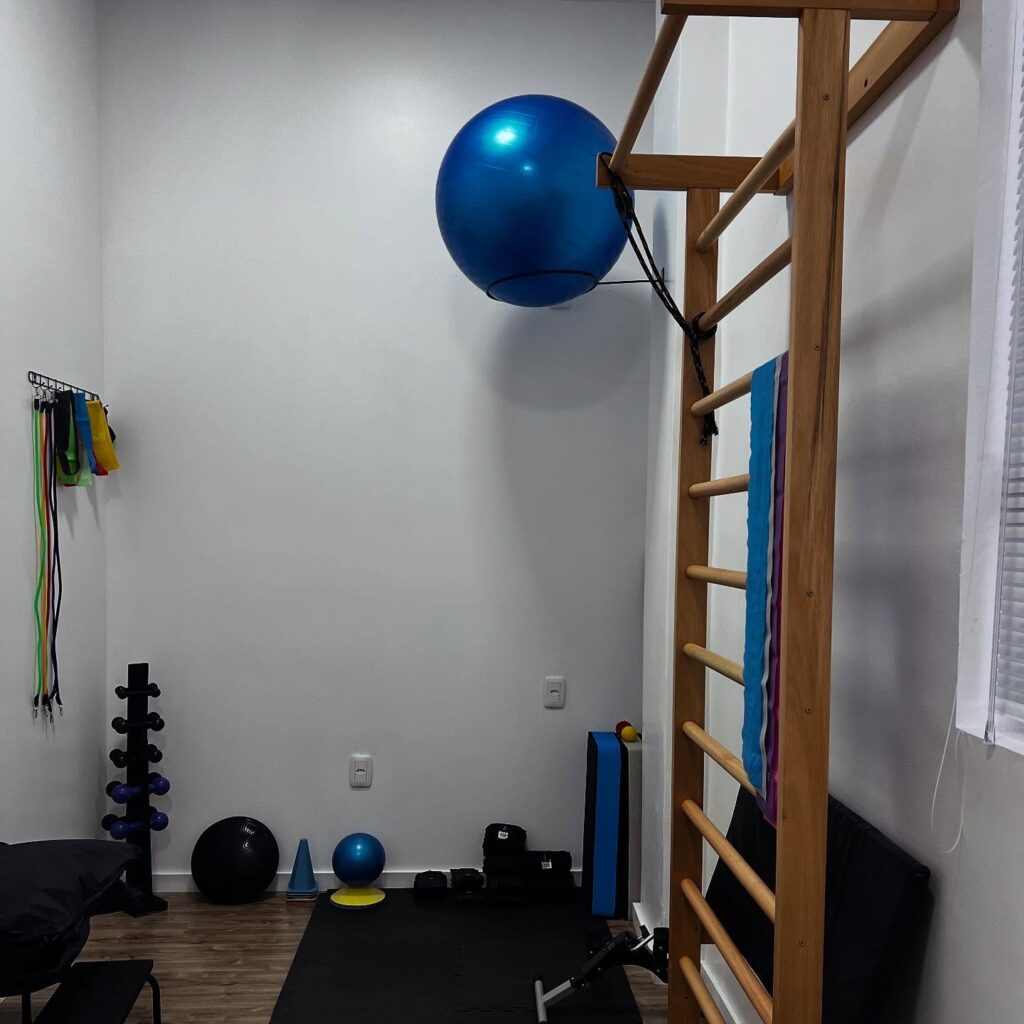 Instagram post from atendjafarroupilha. This post is in position 15.